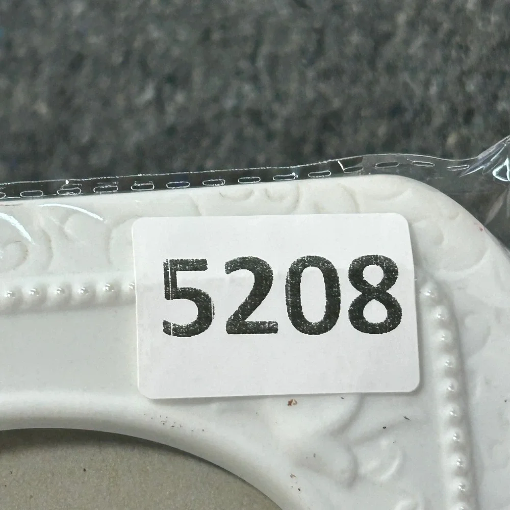 Gund Gifts White Ceramic Triple Oval Picture Frame Dove Embossed Cottagecore 9x8